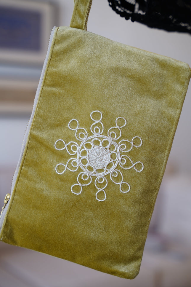 Sun Tahriri Clutch - Yellow/Green