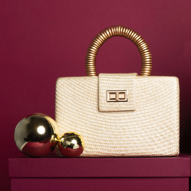 THE GRACIE Cream Woven Straw Clutch Bag